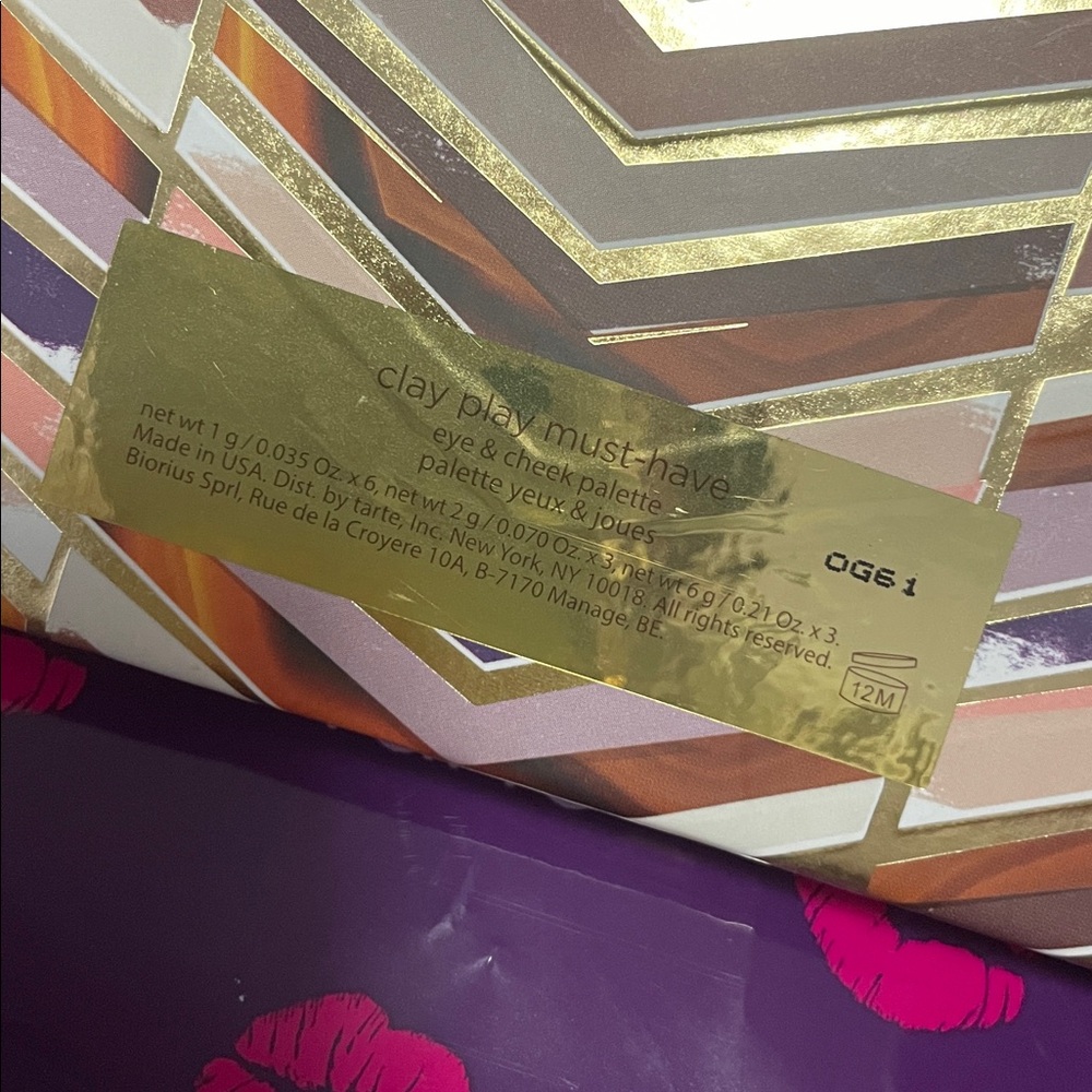 TARTE “CLAY PLAY MUST-HAVE” EYE AND CHEEK PALETTE - Picture 9 of 9